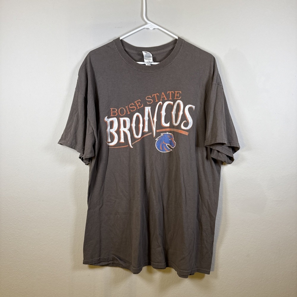 Boise State Broncos Football Shirt Grey Size Mens Size 2XL Champs Brand Gilden‎